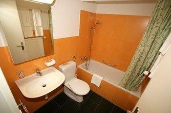 Swiss Star Zurich Oerlikon - Self Check-In Apartman Kültér fotó